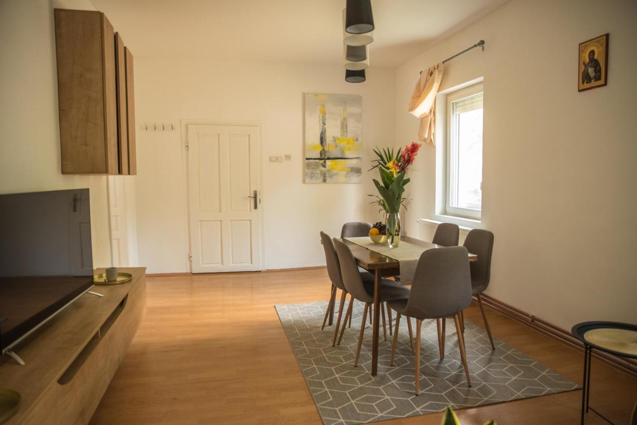 Skriveni Raj Pension Gornji Milanovac Buitenkant foto