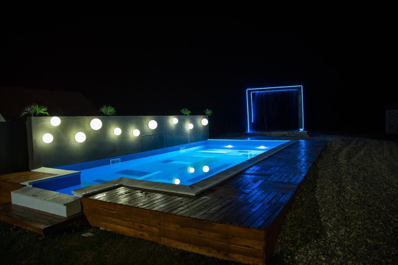 Skriveni Raj Pension Gornji Milanovac Buitenkant foto
